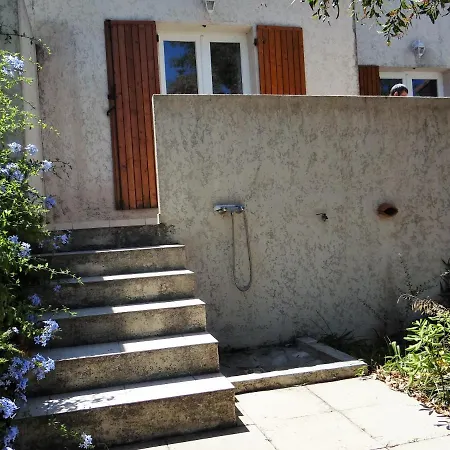 Sant Ambroggio Apartman *