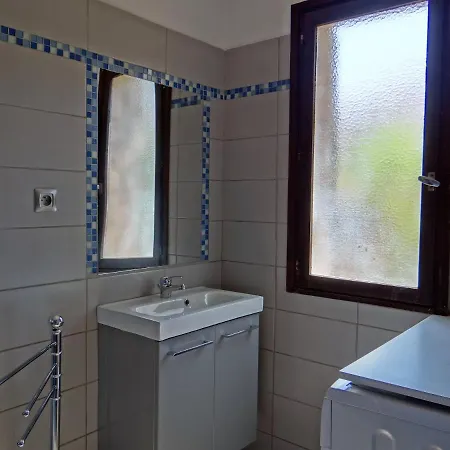 Sant Ambroggio Apartman *